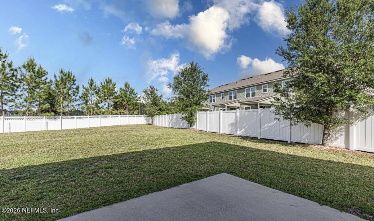 632 Grover Lane - fenced back yard